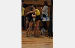 Noémie et sa copine Mélyna. Concurrentes d'un jour mais avant tout amies dans la vie, c'est aussi ça le twirling....