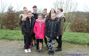 Les compétitrices du week end avec de gauche à droite en partant de l'arrière : Lisa, Laura, Noémie, Camille, Charlotte, Mélyna, Mélanie et Léane